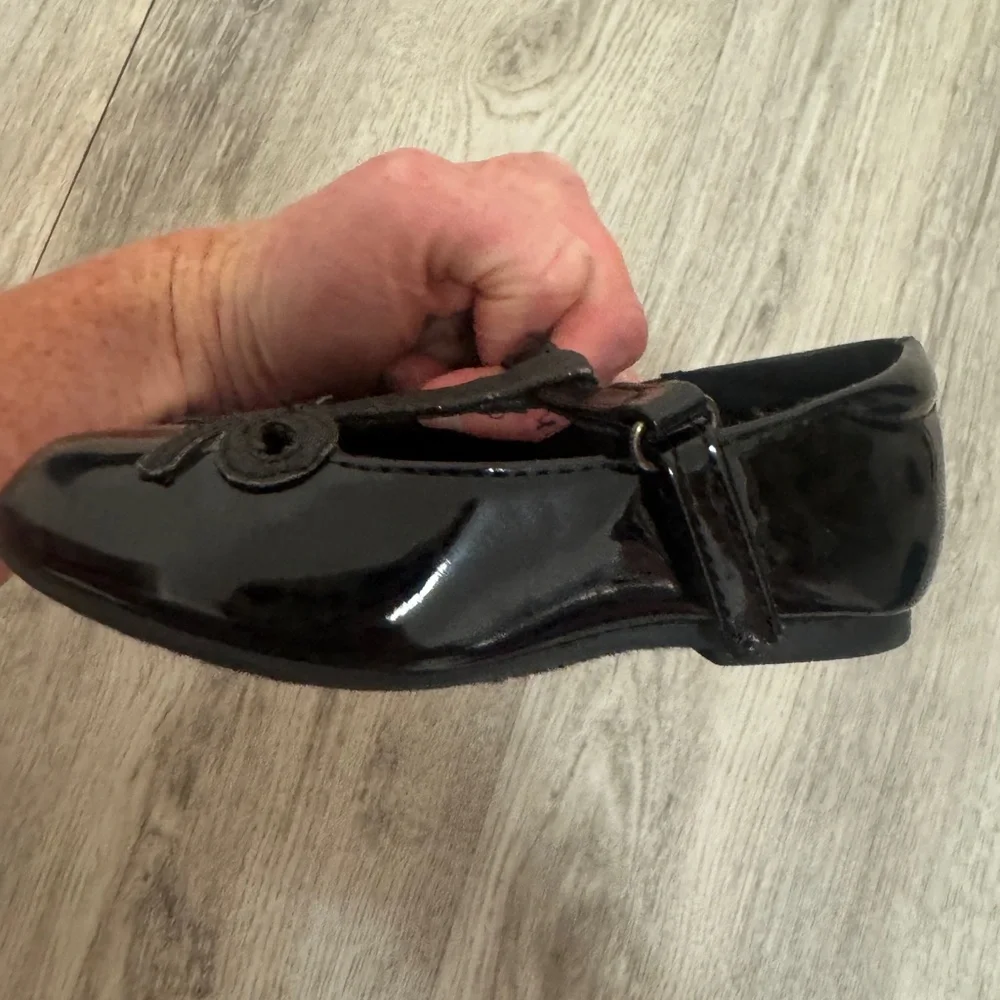 Girls' Black Patent Dress Shoes